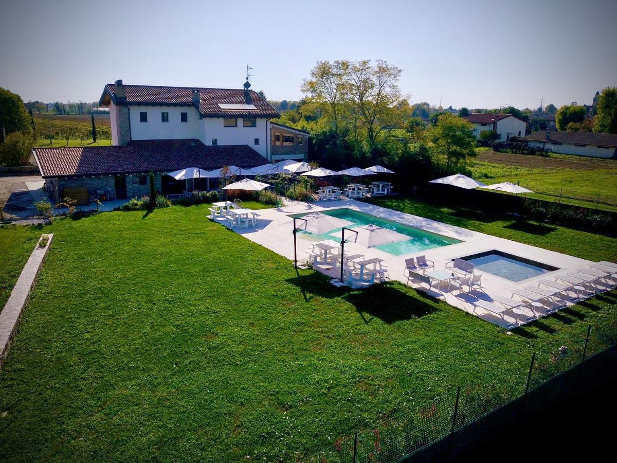 B&B La Corte Dei Vizi Clauiano Exterior photo